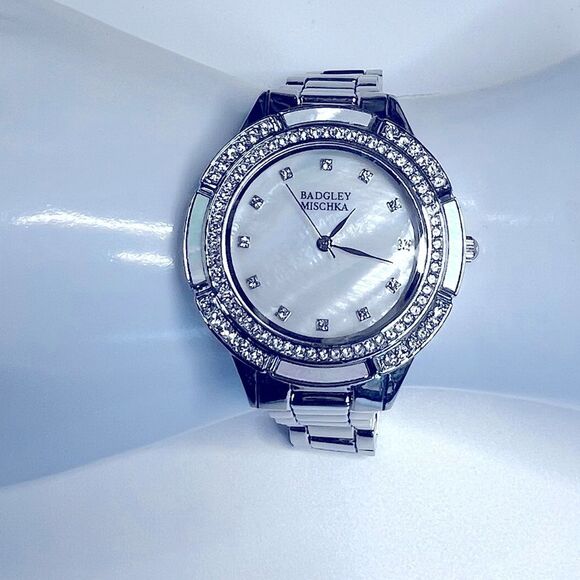 NWT Badgley Mischka Crystal Pearl Face watch new battery bling - Picture 1 of 10